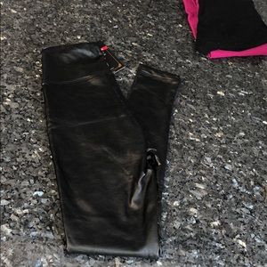 XS faux leather leggings